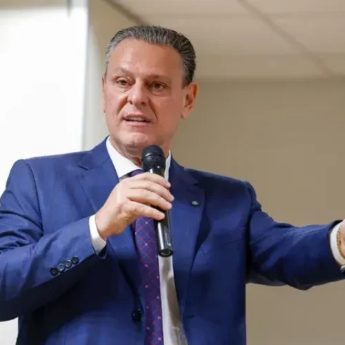 Fávaro diz que Bolsonaro descumpriu regras e deve continuar preso