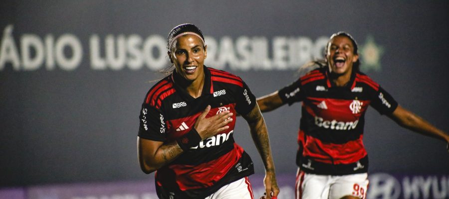 Flamengo derrota Vitória e fica perto de líderes no BR Feminino