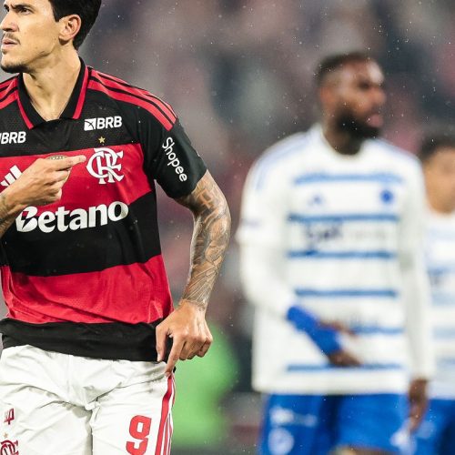 Flamengo vence Cruzeiro com gols de Pedro e Carrascal