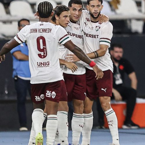 Flu derrota Vasco e sai em vantagem por vaga na final do Carioca