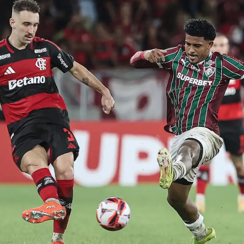 Fluminense e Flamengo jogam por título do Campeonato Carioca