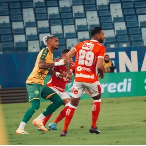 Fora de casa, Cuiabá enfrenta o Vila Nova de olho do G4 do Campeonato Brasileiro da Série B