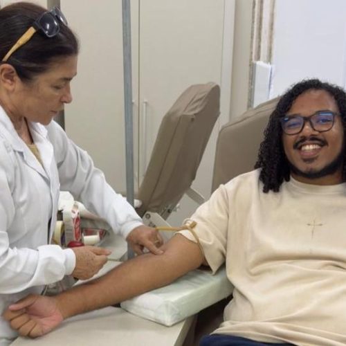 SOLIDARIEDADE: Doadores de sangue mobilizam amigos e comemoram aniversário no MT Hemocentro