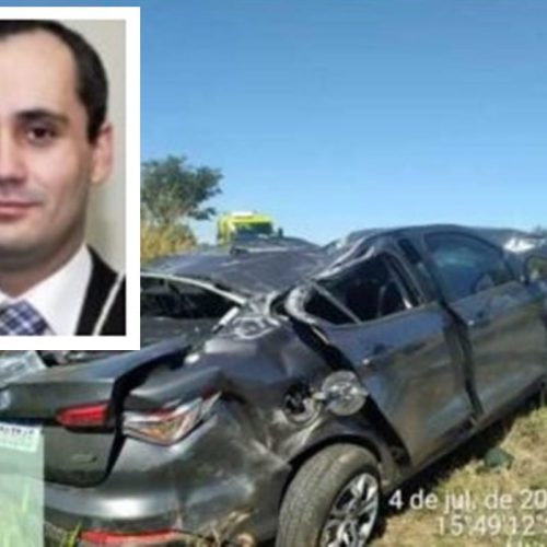 Foto revela destruição de carro de juiz após grave acidente; diretora de Fórum pede orações