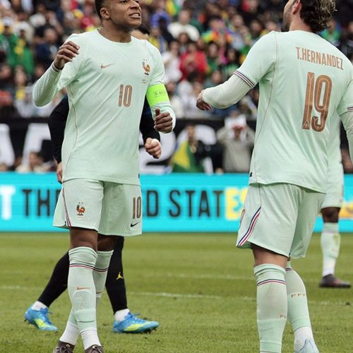 França assume liderança do ranking da Fifa; Brasil cai para 6ª posição