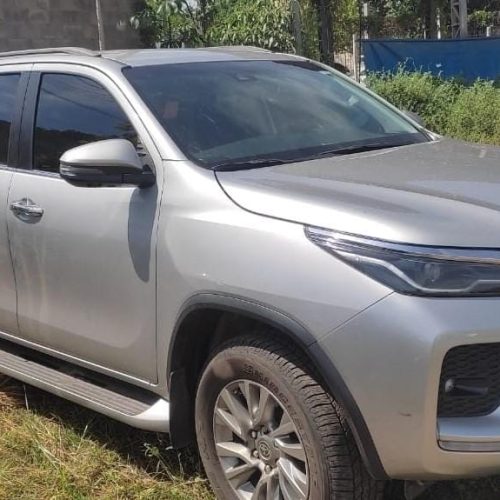 Funcionários são presos por usar empresa de vistoria para vender carros clonados como regulares em Cuiabá