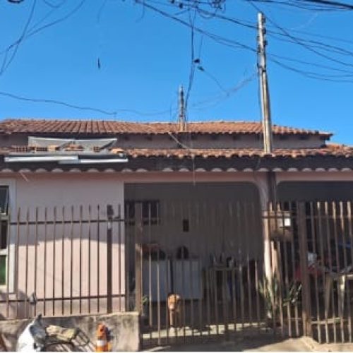 Furto de energia termina com fuga pelo telhado e dois presos em flagrante em Cuiabá