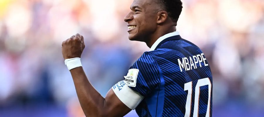 Futebol, política e personagens improváveis: a Copa do Mundo até agora