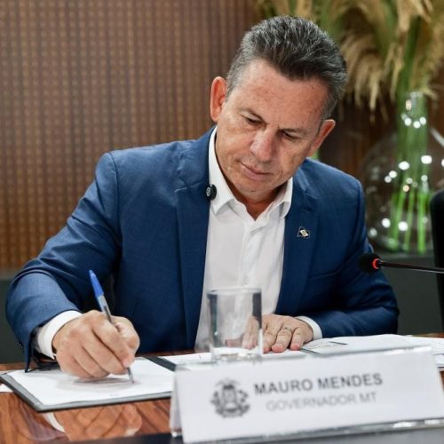 Governo de MT assina decreto que estabelece período proibitivo de uso do fogo