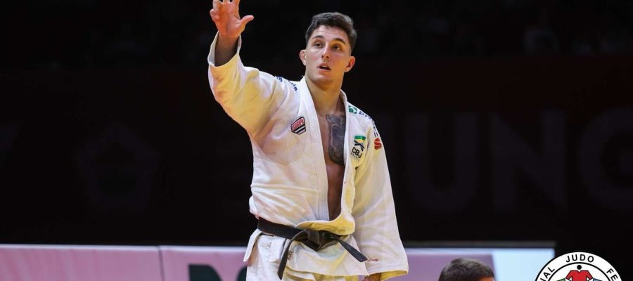 Guilherme Schimidt é ouro e país fecha Grand Slam de judô com 3 pódios