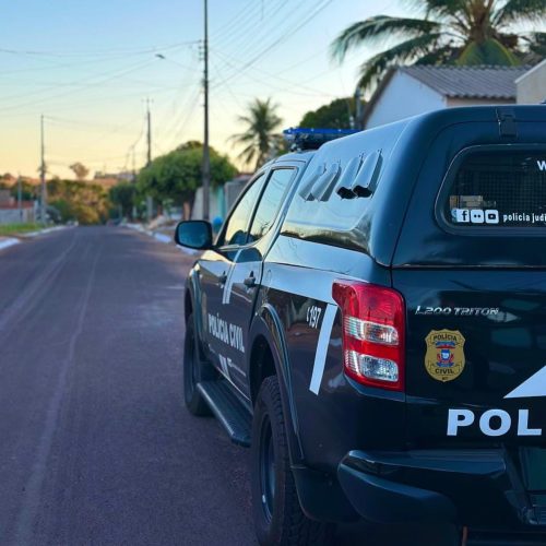 Homem que ameaçou arrancar dedos de ex-mulher e tentou matar atual companheiro dela é preso