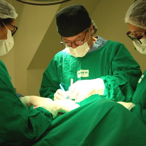 Hospital Unimed Cuiabá inicia cirurgias oncológicas com centro cirúrgico moderno e tecnológico