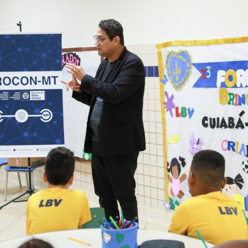 Procon estadual leva palestras sobre direitos do consumidor à associação Legião da Boa Vontade