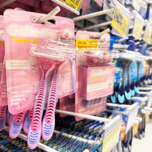 TAXA ROSA: Procon-MT identifica diferenças de preço entre produtos femininos e masculinos em Cuiabá