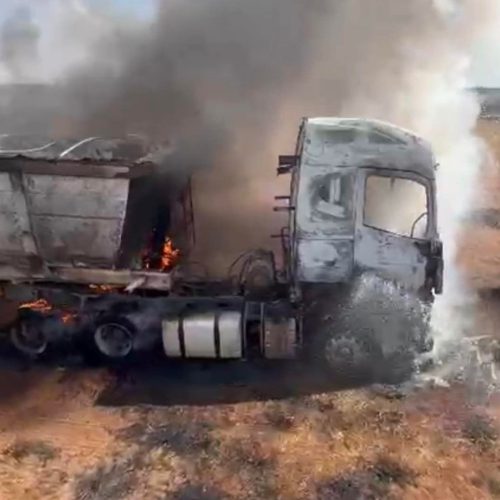 Identificado motorista que morreu após carreta tocar em fiação e pegar fogo no Nortão