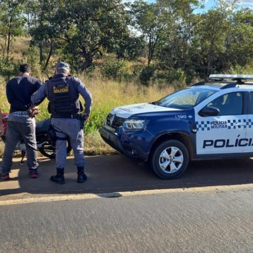 Integrante de facção que matou esposa com vários golpes de faca é preso em BR durante fuga
