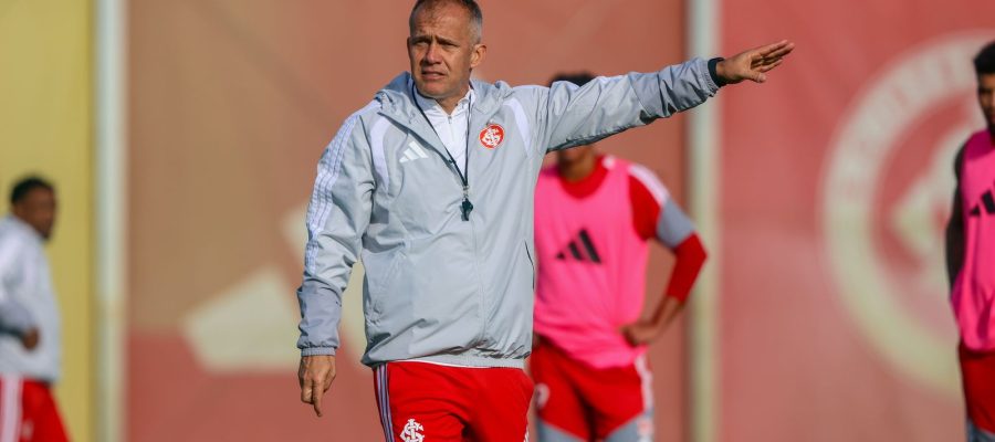 Internacional contrata técnico Eduardo Baptista até o fim da temporada