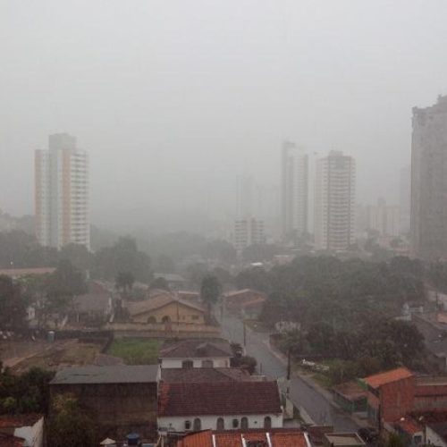 Inverno começa nesta sexta-feira e dia começa com temperatura baixa e garoa fina em Cuiabá