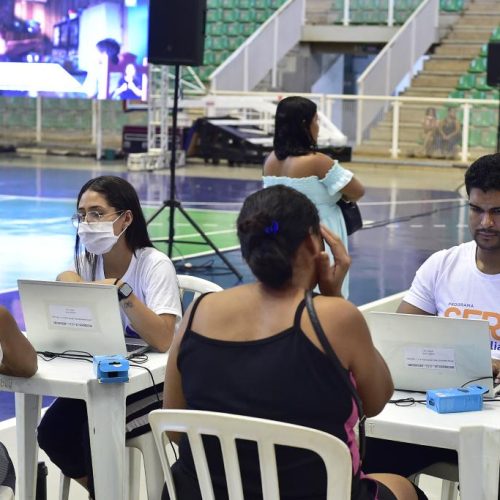 Governo de MT realiza mutirão para cadastrar novos beneficiários do programa SER Família