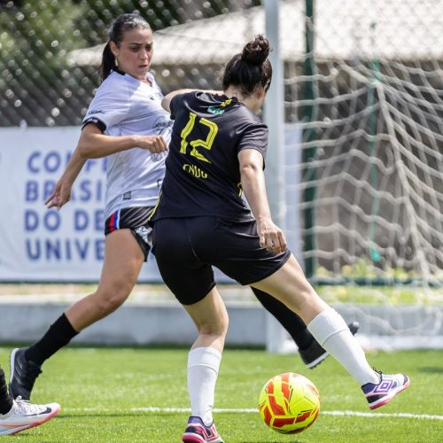 JUBs Futebol contam com campo exclusivo para o futebol feminino