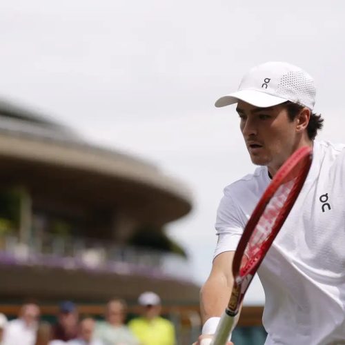 João Fonseca reencontra Jesper de Jong na 2ª rodada de Wimbledon