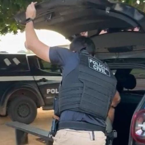 Jovem que matou esposa de 16 anos e amante em cima cama com golpes de faca é preso em MT