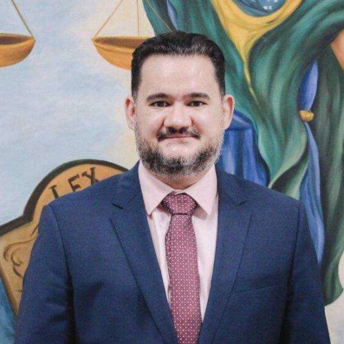 Juiz absolve ex-secretário, empresário e gráfica de suposto superfaturamento