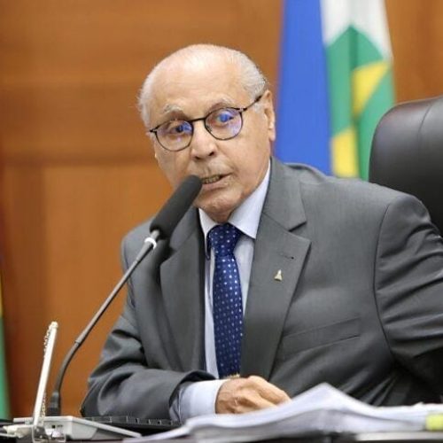 Júlio Campos irá à Brasília cobrar definição do União Brasil sobre apoio a Jayme para o governo
