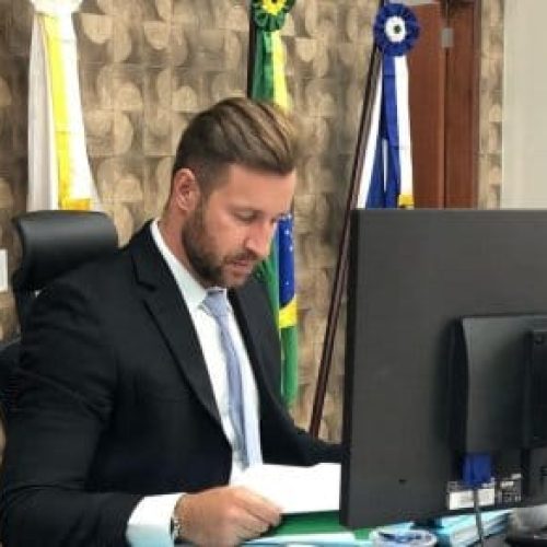 Justiça aceita denúncia e torna procurador e advogada réus por lavagem de dinheiro em MT