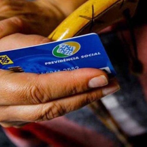 Justiça barra prática do INSS e protege trabalhadora contra término indevido de benefício