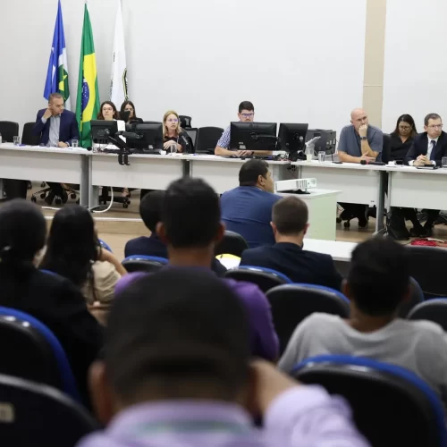 Justiça dá 60 dias para famílias desocuparem área invadida na região do Contorno Leste, em Cuiabá