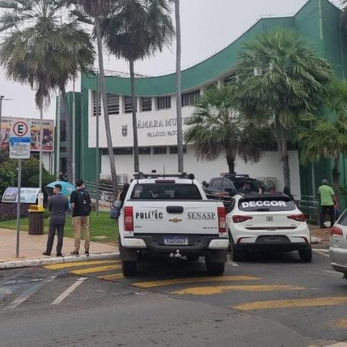 Justiça manda Câmara pagar salários de vereadores afastados por suspeita de corrupção em Cuiabá