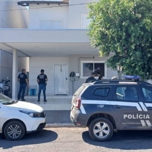 Justiça revoga prisão domiciliar de “Musa dos Investimentos” por gestação avançada em MT