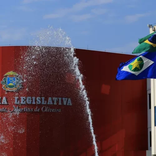 Lula veta projeto que prevê aumento na bancada de MT na Câmara e seis vagas na AL