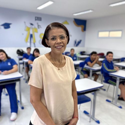 MT publica portaria que libera professores da rede estadual para trabalho em casa