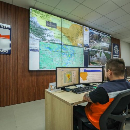 DEFESA CIVIL: Governo monitora 46 municípios devido às chuvas em MT nesta segunda-feira (3)