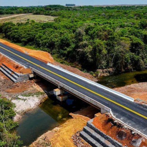 Inaugurado asfalto na MT-240 que encurtará 40 km distância entre Diamantino e Nova Mutum