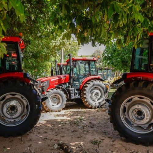 Mais de 40 municípios de Mato Grosso são beneficiados com entrega máquinas