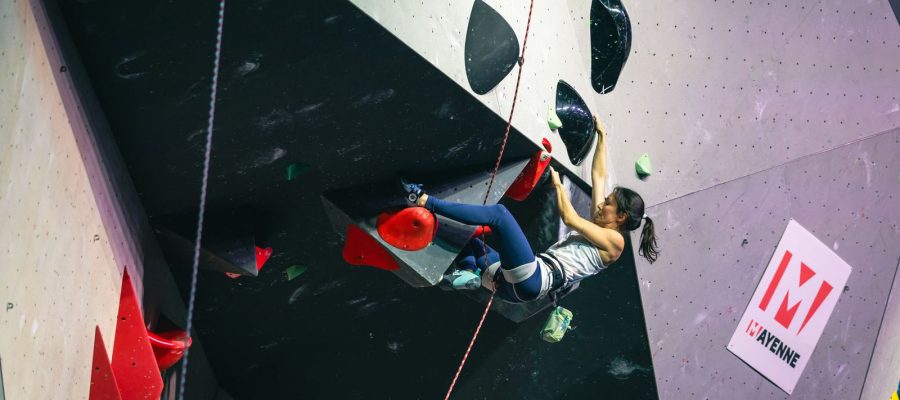 Marina Dias vence etapa da Copa do Mundo de paraescalada nos EUA