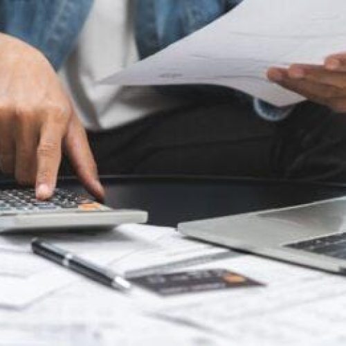 Mato Grosso atinge 1,165 milhão de inadimplentes em outubro; homens são maioria