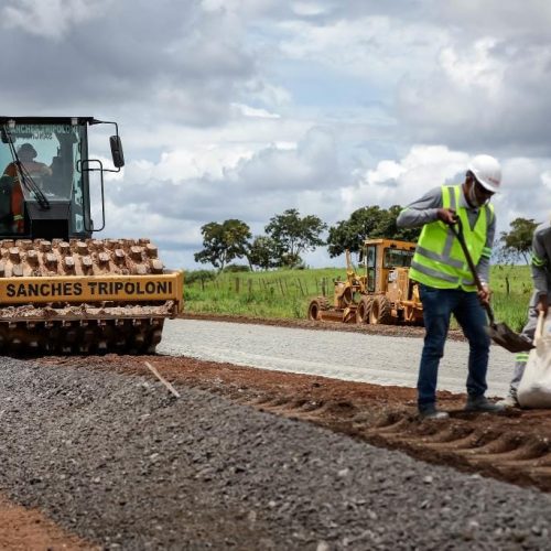 Mato Grosso lidera com menor taxa de desocupação do Brasil, segundo IBGE