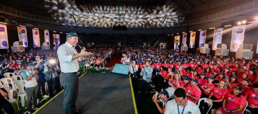 Mauro prevê MT entre os cinco melhores estados do país em Educação ainda neste ano