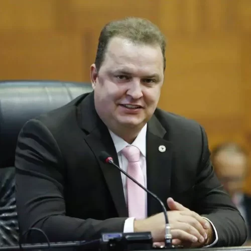 Max Russi critica falta de ação do governo e do Congresso para enfrentar crise fiscal