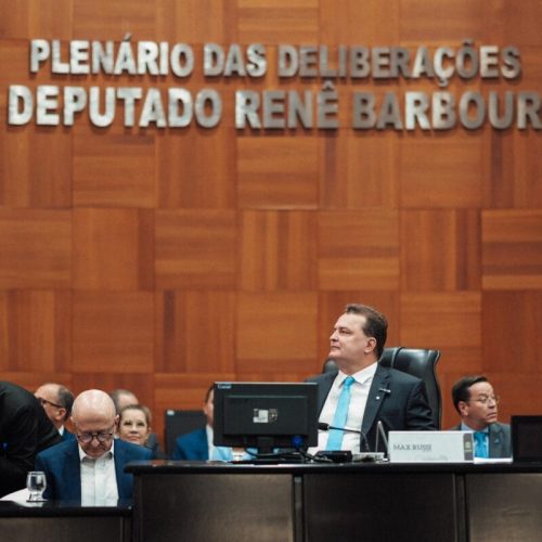 Max Russi marca os 190 anos da ALMT com discurso de responsabilidade