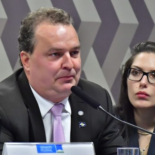 Max aciona a Procuradoria da AL em defesa de Janaina após ameaças de servidor