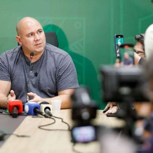“Melhor me chamar de prefeito TikTok do que corrupto ou petista”, diz Abilio ao rebater deputado