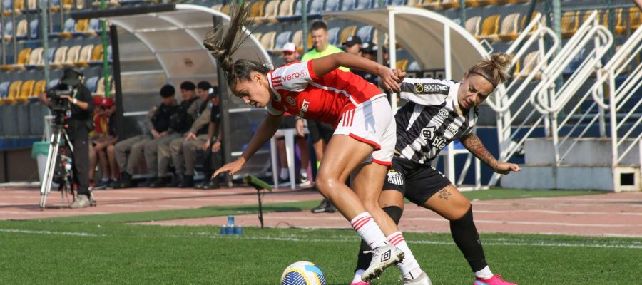 Melhor visitante, Inter enfrenta Santos pelo Brasileirão Feminino