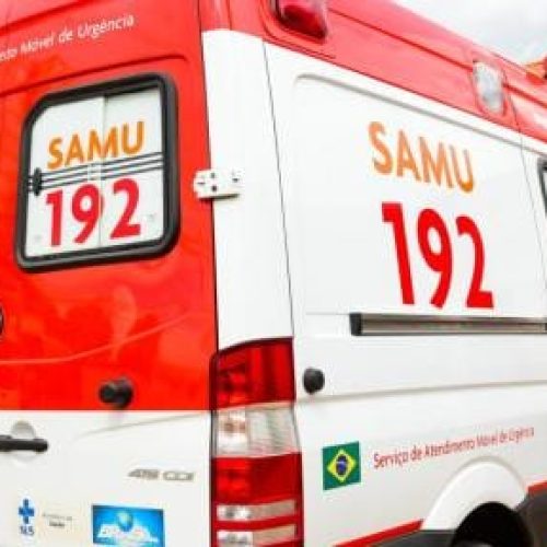Menino de 3 anos morre e mãe fica ferida após caminhonete S10 atingir motocicleta