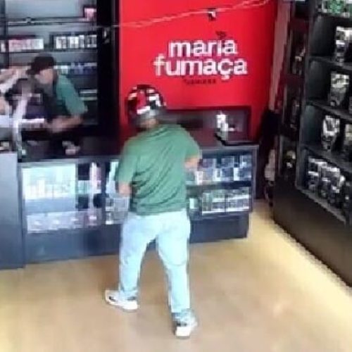 Menor que agrediu gestante em assalto a tabacaria presta depoimento e é liberado