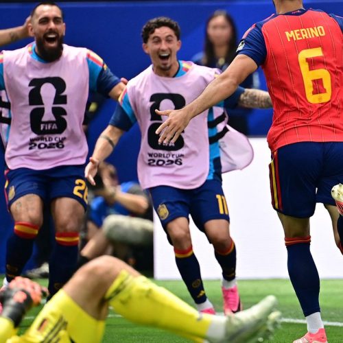 Merino decide outra vez, Espanha vai à semifinal e frustra sonho belga